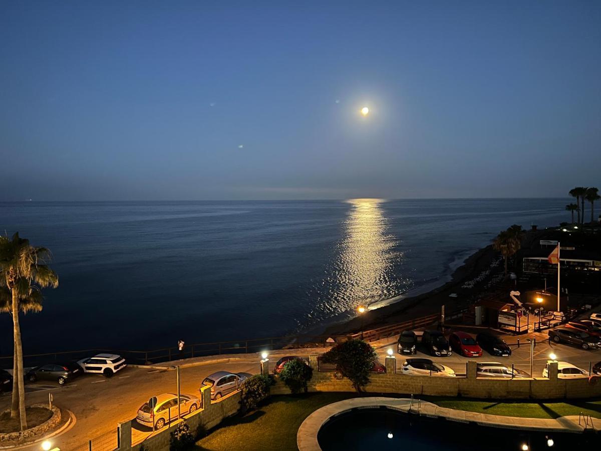 Appartement Ribera Playa Alhamar à Sitio de Calahonda Extérieur photo