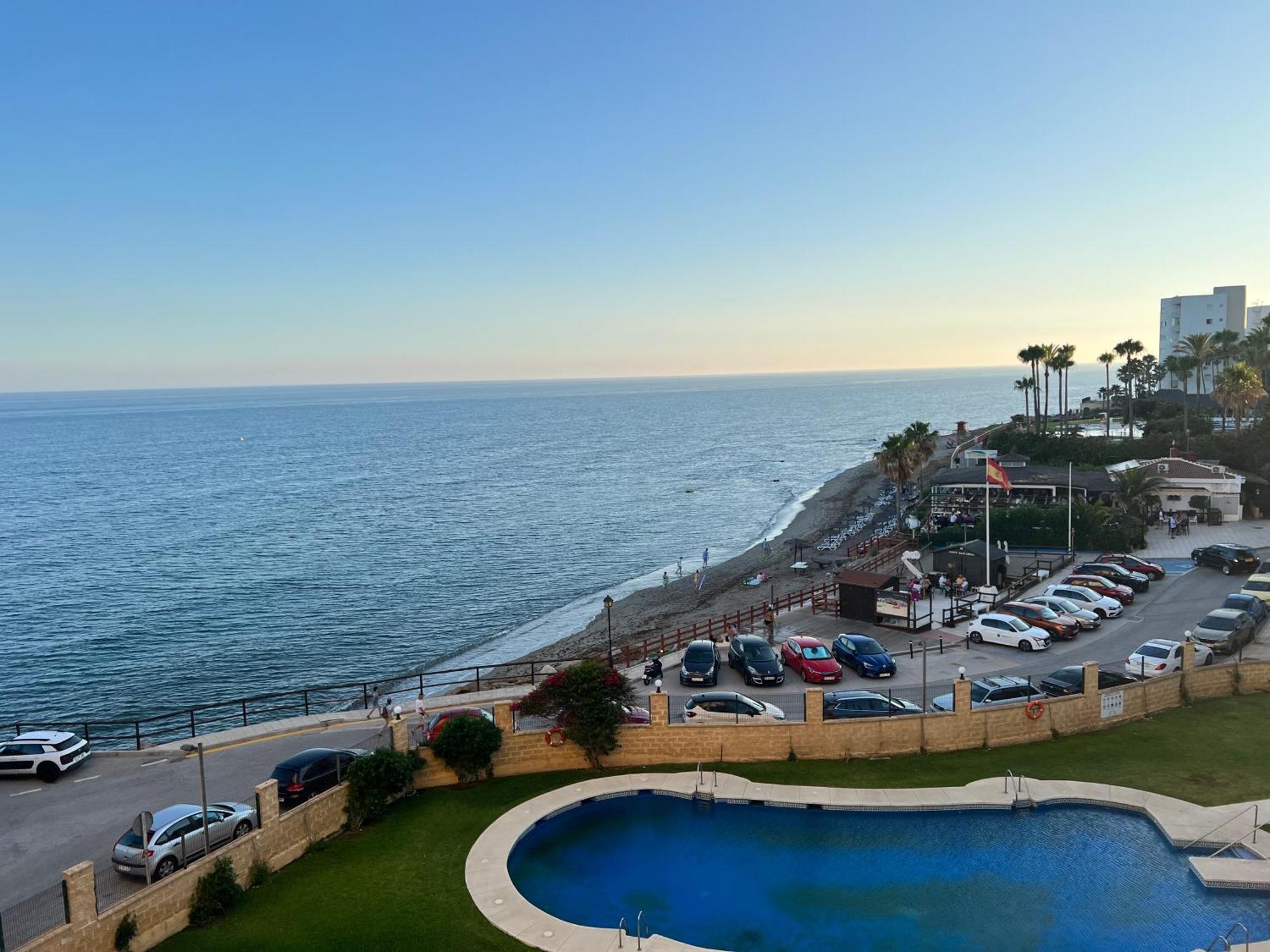Appartement Ribera Playa Alhamar à Sitio de Calahonda Extérieur photo